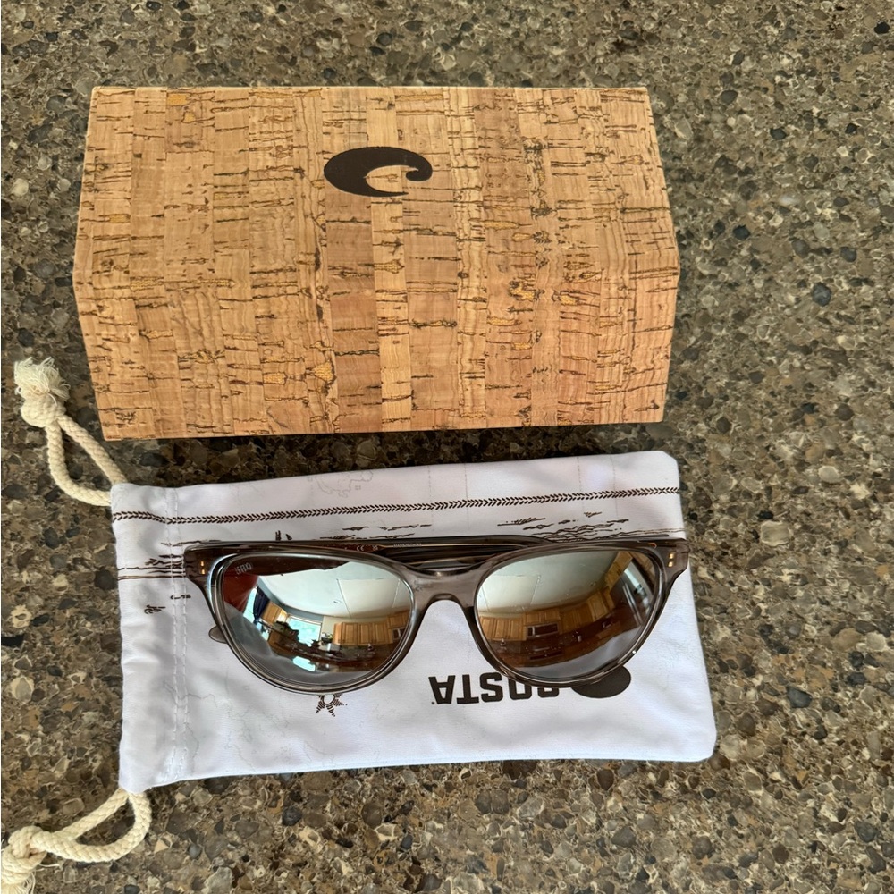 Brand New Costa Catherine sunglasses